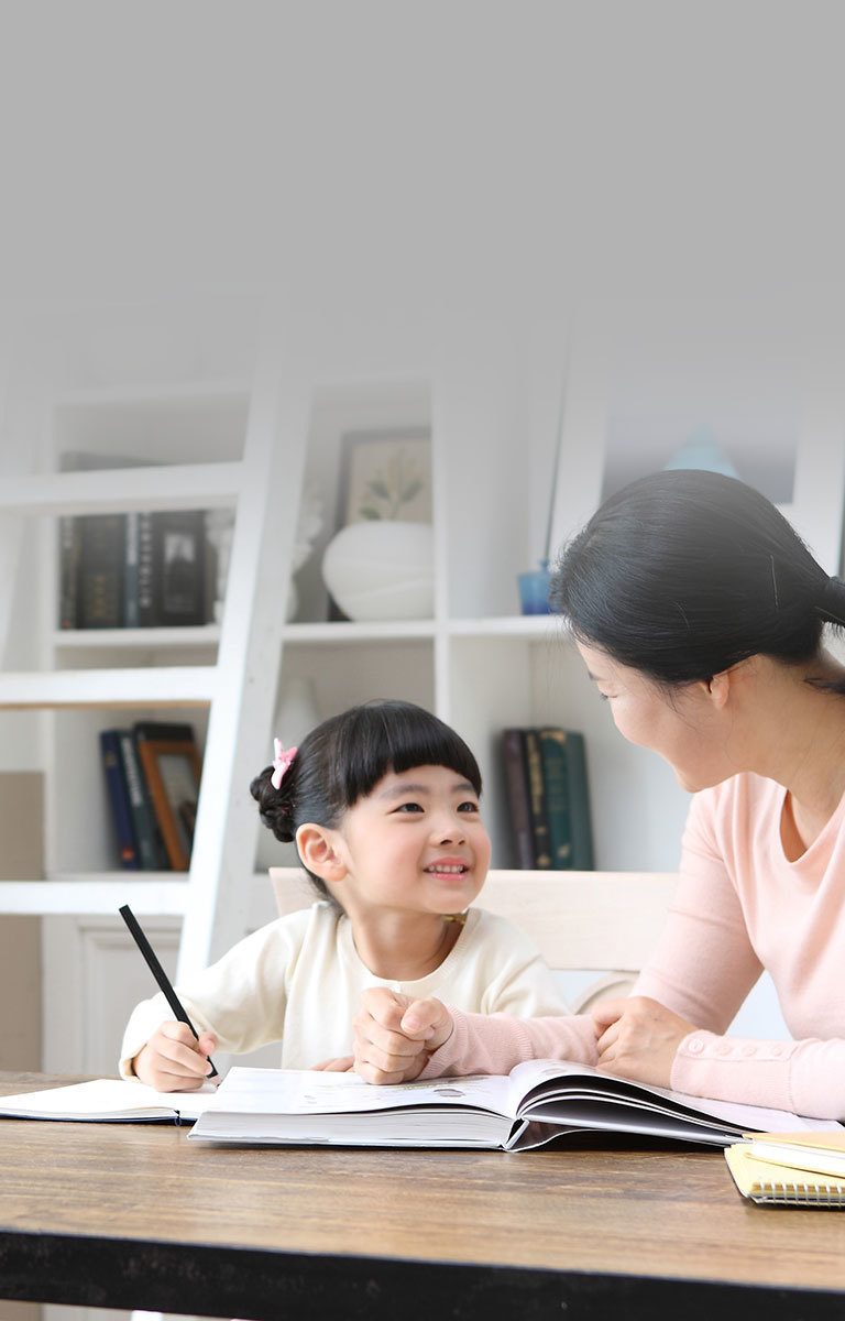 일일선 실천 모범 어린이 선발 · 표창| 한 해 동안 일일선을 열심히 실천하며 일일선 기록장 사용을 통해 아름답게 자라는 어린이를 학교장의 추천을 받아 선발 · 표창합니다.