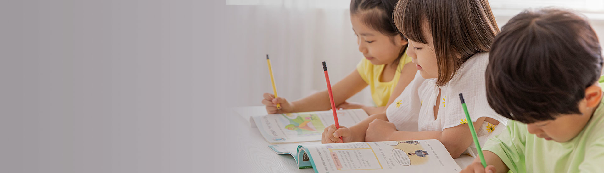 일일선 어린이 <br class='pcbr'>논술대회 개최|어린이들에게 꿈과 희망을 심어주는 전북 유일의 어린이 논술대회로 논술실력을 배양하고 인성교육 현장학습도 함께할 수 있습니다.